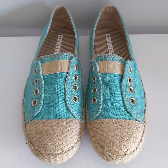 ❗NEW❗CONVERSE slip on flats - Picture 2 of 8